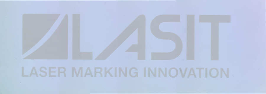 3-Pico-interno-nero Laser Marking on Glass: The LASIT Revolution