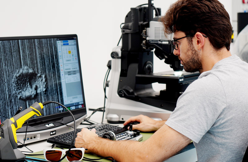 Laboratorio Multi-level Deep Laser Marking: Ensuring Permanent Traceability on Critical Components