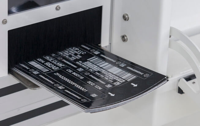 LASER-LASIT-FOIL-FEEDER-4-taglio Lasit presents a new laser marking system: FlyFoil Feeder