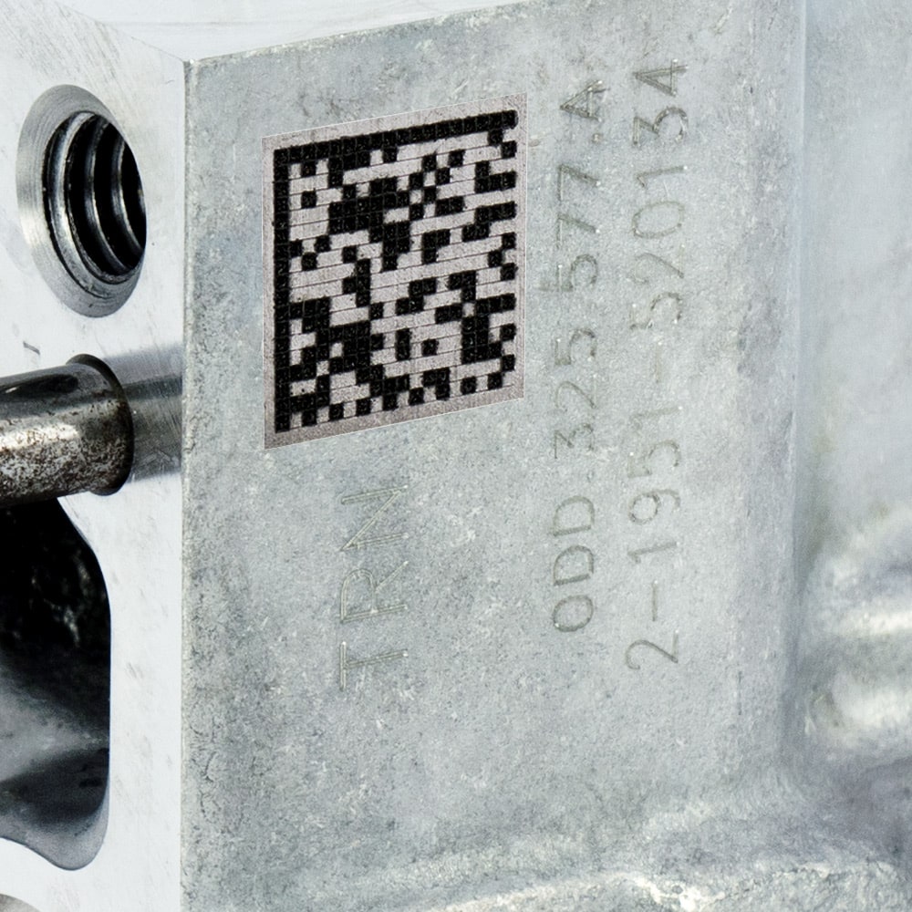 Marcatura-laser-metalli-3 The laser marking of 2D Codes