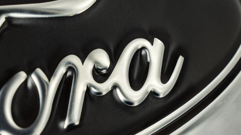 Marcatura-Laser__1 Laser marking on metals