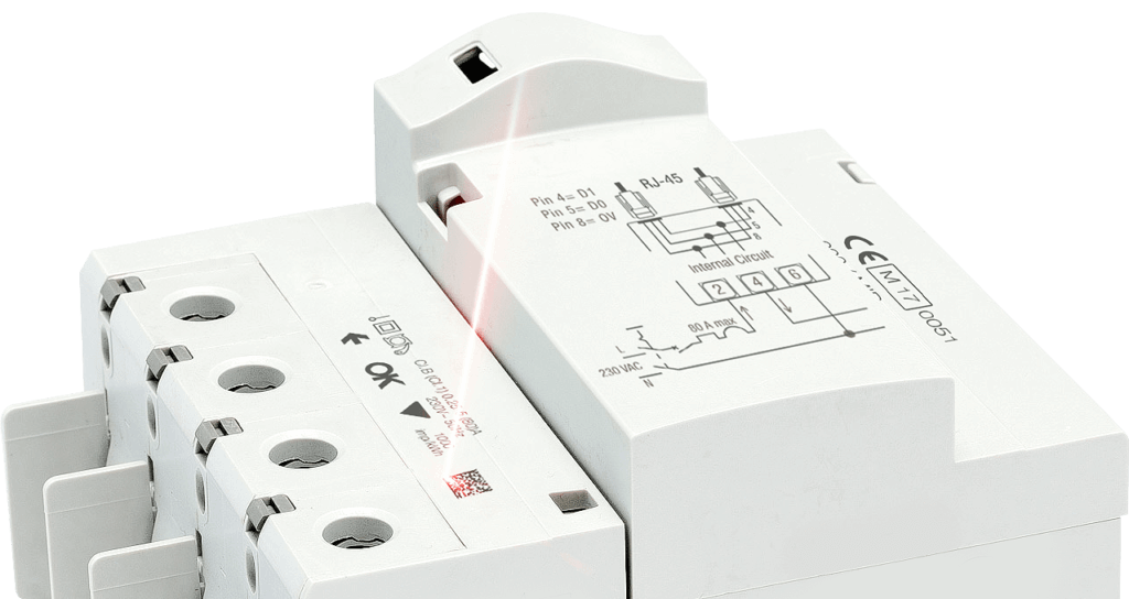 lasit-componente-plastic-1024x544 UV and green laser marking on electronic components: integration, precision and automation in production lines